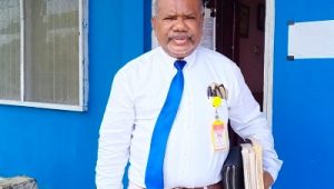 Warinussy, stop jatuhkan citra Gubernur Dominggus Mandacan