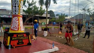 Pemuda Maluku bersihkan Tugu Pattimura