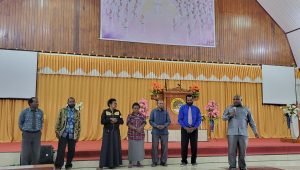 Bantu alat musik untuk pelayanan Anak dan Remaja, ini pesan Ketua DPRD Deiyai