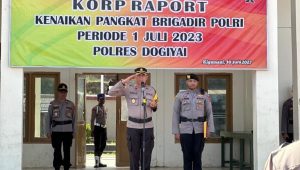 5 Personil Polres Dogiyai dapat rapat kenaikan Pangkat