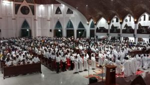 Perjamuan terakhir merupakan malam Yesus mempersiapkan murid-murid-Nya