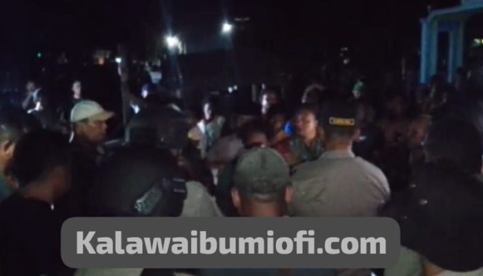 Tidak lulus CPNS, Jalan poros Nabire Samabusa di palang