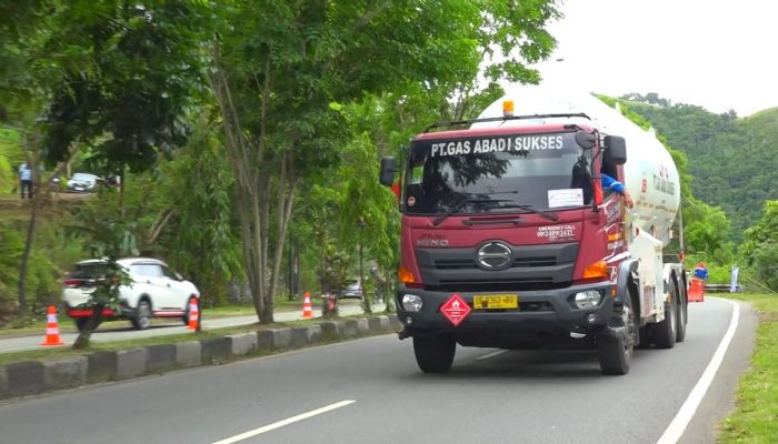 Pertamina Patra Niaga Sigap Tangani Kebakaran Truk Skid Tank di Jayapura