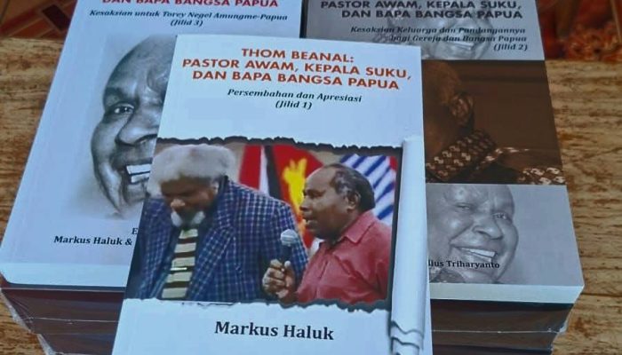 Thom Beanal, Pemimpin Karismatik Papua yang Dibesarkan Adat dan Gereja
