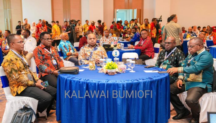 Gubernur Fakhiri Minta Bank Papua Jadi Regional Champion