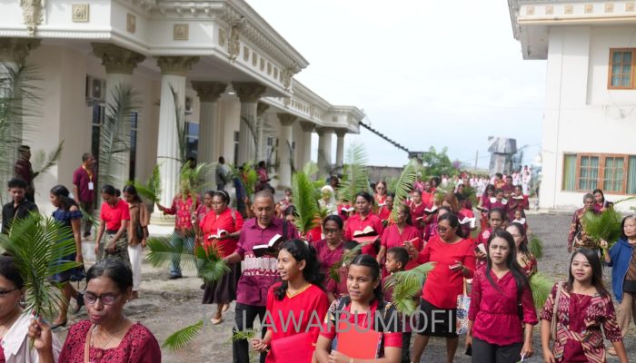 Minggu Palma di Paroki St. Yosep Fakfak : Kesetiaan yang Diuji, Pengorbanan yang Nyata