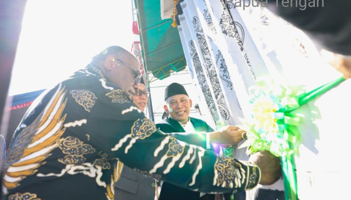 Resmikan Pesantren Riyadhus Qur’an, Gubernur Meki Tekankan Pendidikan sebagai Fondasi Pembangunan
