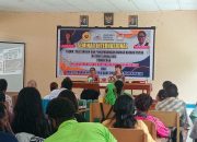 Yohana Yembise dan Laura Arnold Pemateri Seminar Internasional Bahasa Papua di USWIM Nabire