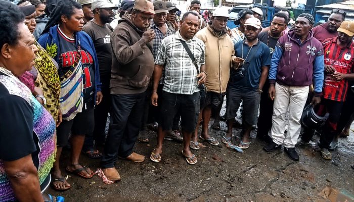 Mimbar Bebas Mahasiswa Paniai di Nabire Berakhir Ricuh