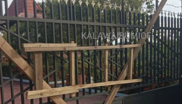 Tenaga Honorer Palang Kantor Dinsos P3A Nabire, Tuntut Pembayaran Gaji Tunggakan 5 Bulan