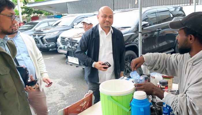 Pengurus BPP HIPMI Sambangi Kedai Kopi “Pernah Singgah”, Dukung UMKM Anak Muda Papua