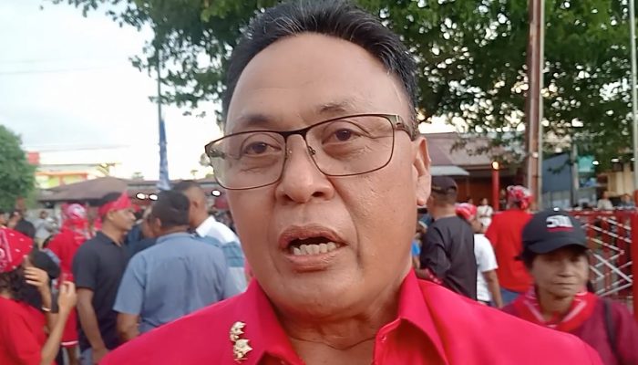 Burhanuddin Pawennari Hadiri Penyalaan Obor HUT Kapitan Pattimura ke-209 di Nabire