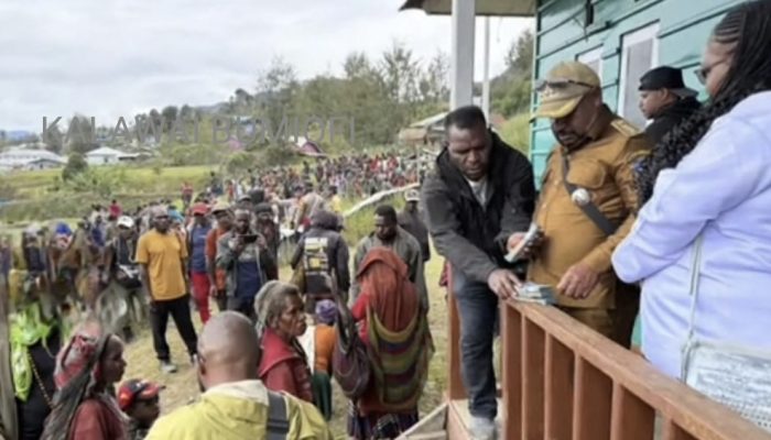 Nemia K. Abugau, Soroti Penyimpangan Pencairan Tahap I PKH dan Bansos Kemensos di Intan Jaya