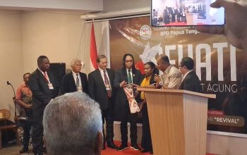 Wakili Gubernur, Herman Kayame Buka Sidang Majelis Daerah Khusus Gembala GBI Papua Tengah Tahun 2026 di Nabire