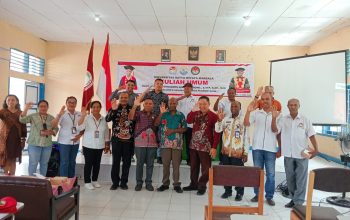 Beri Kuliah Umum di Uswim Nabire, Prof. Fernandes Simangunsong : Mahasiswa Harus Disiplin untuk Membangun Papua