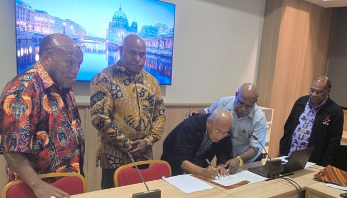 Pembina Sepakati Perubahan Anggaran Dasar Yayasan Katolik Papua