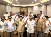 Konsolidasi di Supiori dan Biak, Yanni Ingatkan Politik adalah Ibadah Pengabdian