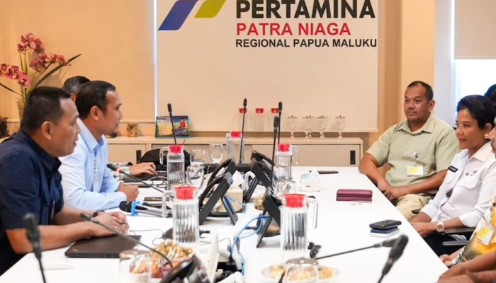 Antrean BBM Kian Panjang: Fraksi Gerindra DPR Papua Temui Pertamina Jayapura