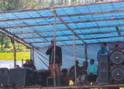 Jhon Awi Nawipa Buka Ibadah Rohani Uwamani: Hidup dalam Kasih dan Kebenaran