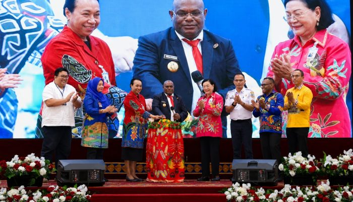 Gubernur Nawipa Luncurkan SIPD RI, SP2D Online dan KKPD, Dorong Tata Kelola Keuangan Lebih Transparan dan Cepat
