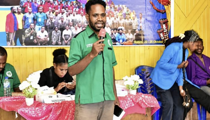 Mahasiswa Puncak Kritisi Kebijakan Beasiswa Cerdas : Alih Jurusan dan Matrikulasi Berisiko Matikan Potensi Generasi
