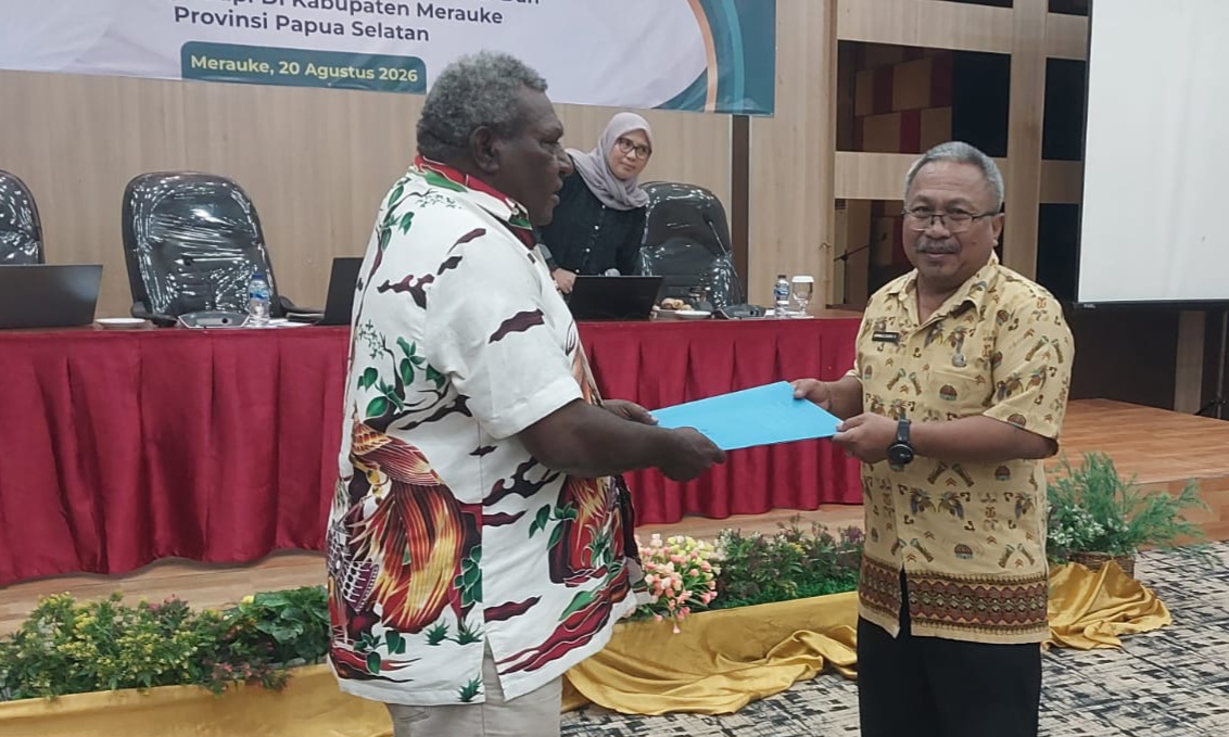 Masyarakat adat menolak perkebunan tebu