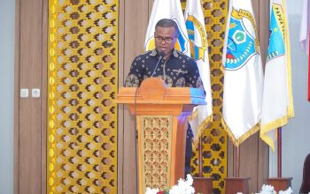 Ibadah Syukur LPPD, Gubernur Papua Tengah Tekankan Pembangunan Berlandaskan Keimanan