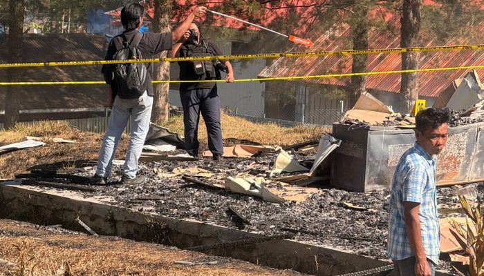 Polisi Mulai Olah TKP Kasus Pembakaran Perkantoran di Ilaga