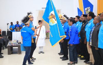 Almanzo Lantik KNPI Papua Tengah di Paniai, Gubernur Nawipa Titip Lima Pesan