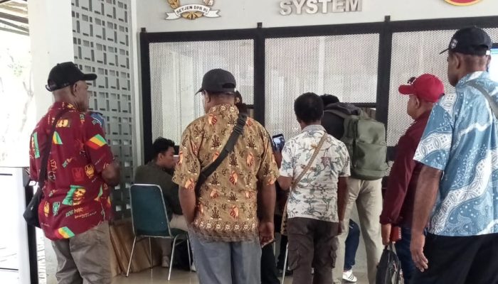 Dampak Penertiban Kawasan Hutan Mengancam Wilayah Adat Makimi, Warga Datang ke Jakarta Minta Keadilan