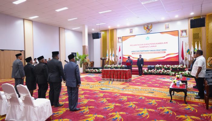 Gubernur Papua Tengah Lantik Lima Pejabat Pimpinan Tinggi Pratama