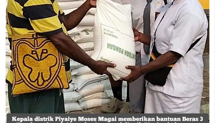 Kepala Distrik Piyaiye Salurkan 3 Ton Beras untuk Pelajar dan Mahasiswa di Nabire