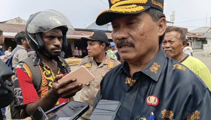 Pasar Kalibobo Dipalang Pemilik Hak Ulayat, Sekda Nabire: Itu Bukan Solusi