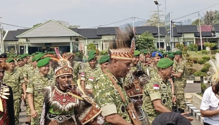 Pangdam Mambruk: TNI Harus Beri Rasa Aman bagi Warga Papua Tengah